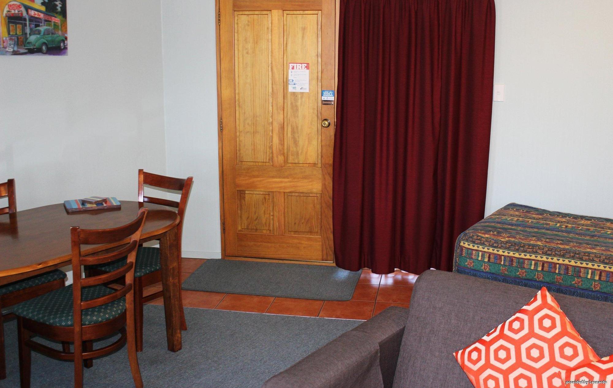 Asure Townsman Motor Lodge Invercargill Room photo